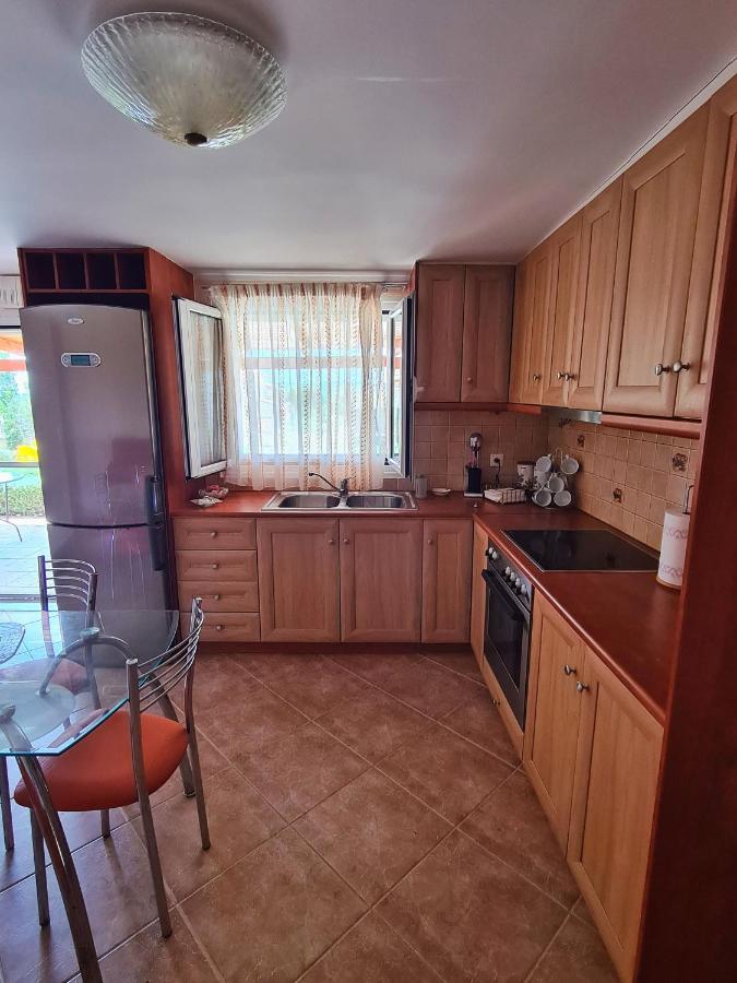 פורטו הלי Guesthouse Petrothalassa מראה חיצוני תמונה
